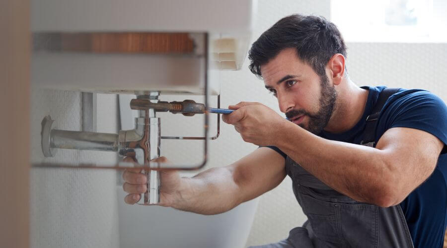 Professional sink repair services in Edgerton, OH